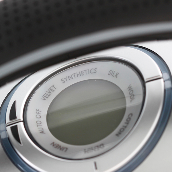 Утюг Bimatek IR401