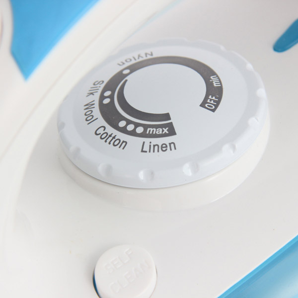 Утюг Maxwell MW-3020 B