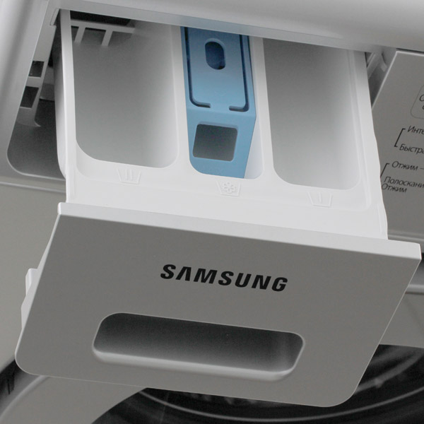 Стиральная машина узкая Samsung WF8590NMS