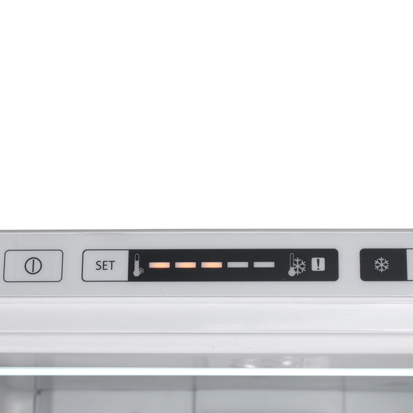 Встраиваемый холодильник комби Beko BCN 130000