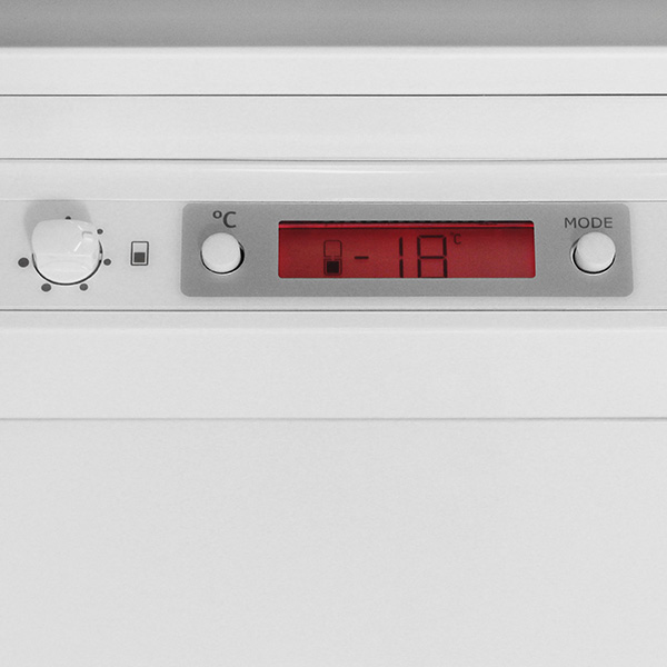 Встраиваемый холодильник комби Electrolux ENN93153AW