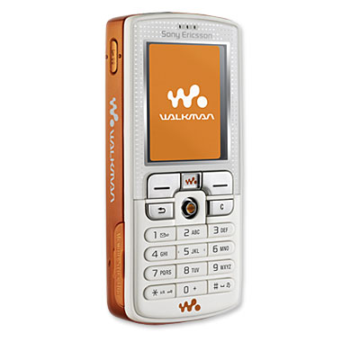 Мобильный телефон Sony Ericsson W800 smooth белый