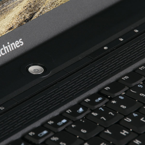 Ноутбук e-Machines EME510-1A1G12MI