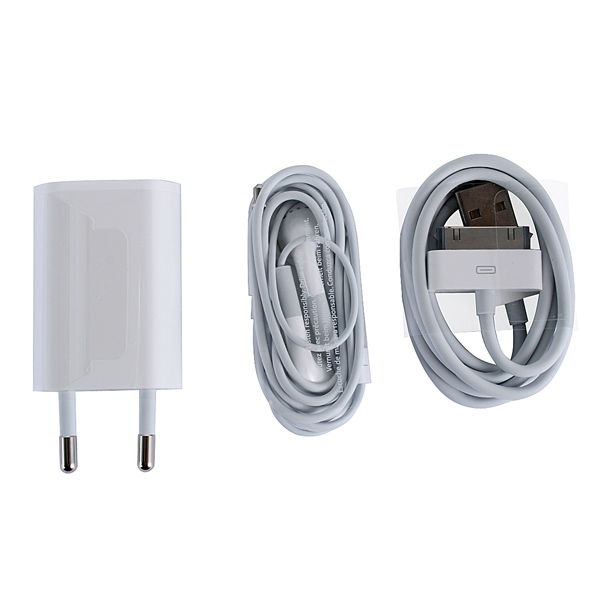 Смартфон Apple iPhone 4 8GB White (MD198RU/A)