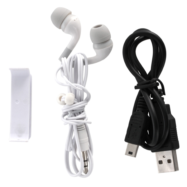 Портативный медиаплеер Qumo BoxonSport 4Gb белый