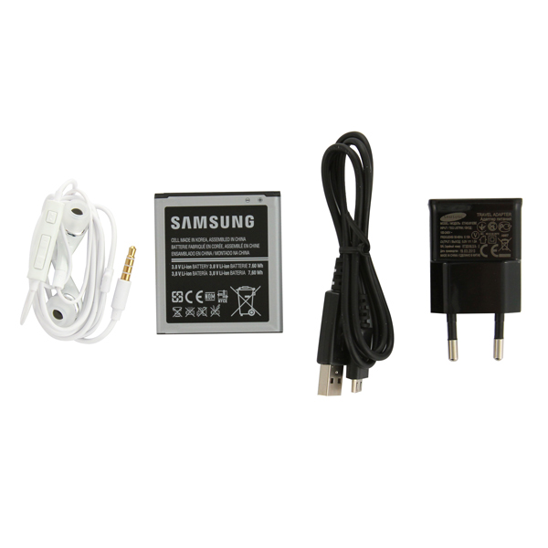 Смартфон Samsung Galaxy Win GT-I8552 Ceramic белый