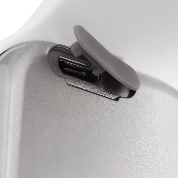 Смарт-часы Sony SmartWatch 3 SWR50 белый