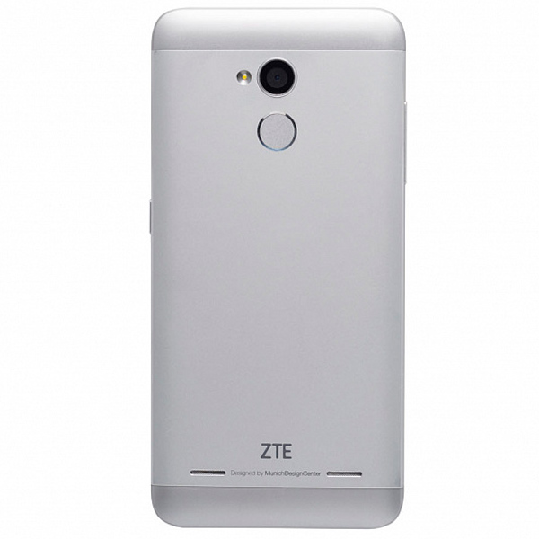 Смартфон ZTE Blade V7 LITE серебристый