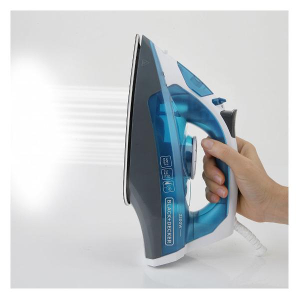 Утюг Black+Decker BXIR2200E