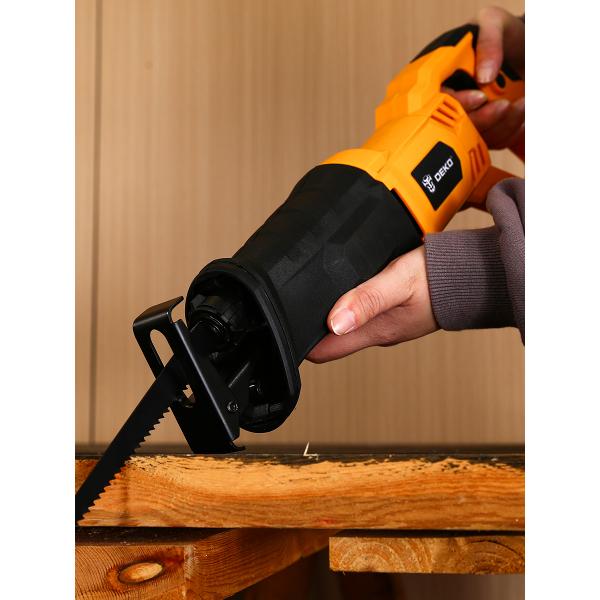 Электропила сабельная DEKO DKRS1000