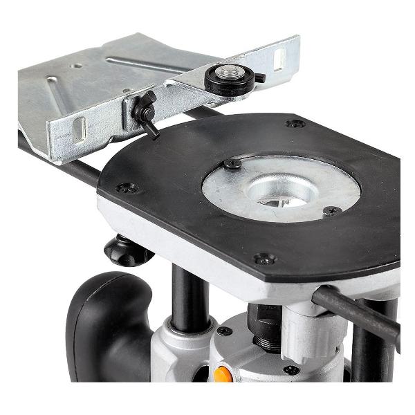 Фрезер Bort BOF-1600N