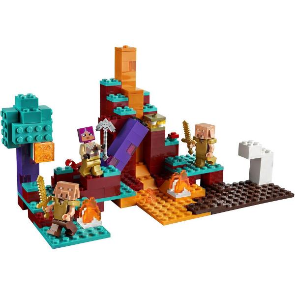Конструктор Lego Minecraft ''Искажённый лес''