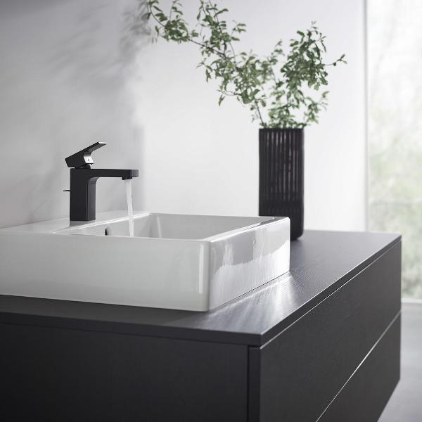 Смеситель Hansgrohe Vernis Shape 71561670