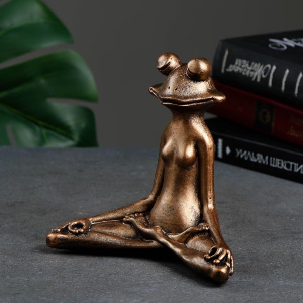 Фигура для сада Хорошие сувениры Лягушка йог в позе лотоса