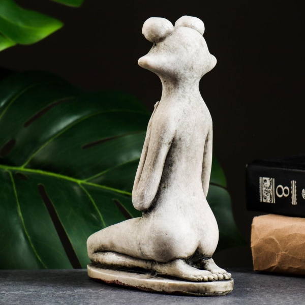 Фигура для сада Хорошие сувениры Лягушка йог с руками спереди