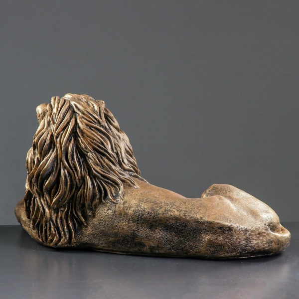 Фигура для сада Хорошие сувениры Лев на отдыхе №2