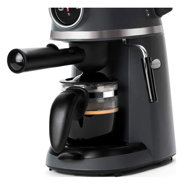 Кофеварка рожкового типа Black+Decker BXCO800E