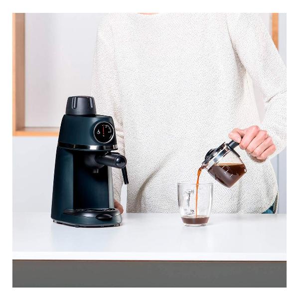 Кофеварка рожкового типа Black+Decker BXCO800E