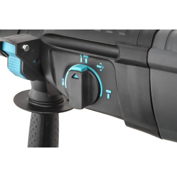 Перфоратор Tesla TR820QC