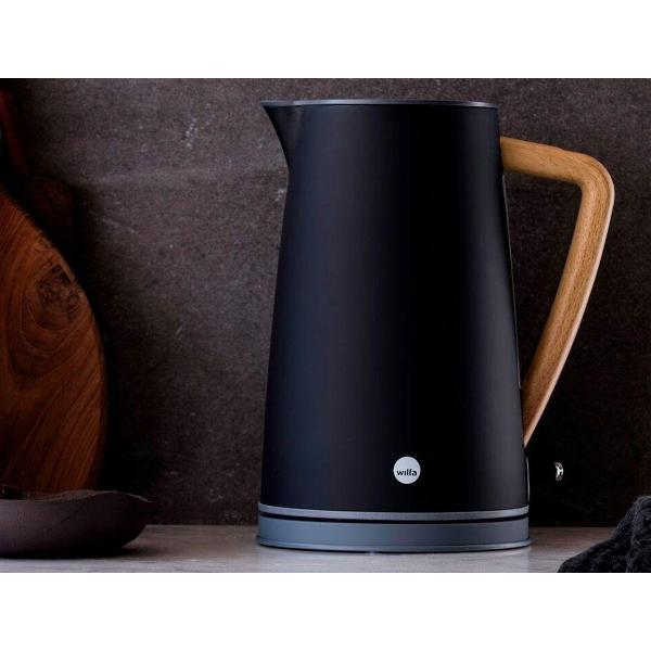 Электрочайник Wilfa WKR-2000 B черный