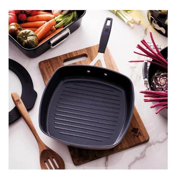 Сковорода гриль Bergner GRILL SMART 28 CM BGEU-3771
