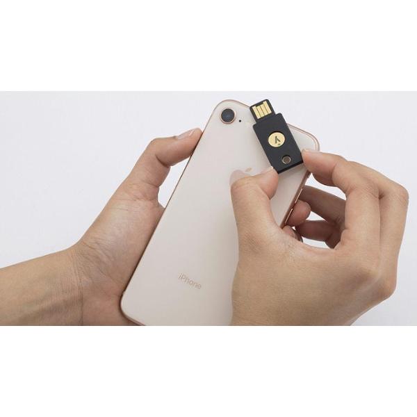 Аппаратный ключ безопасности Yubico Yubikey 5 NFC