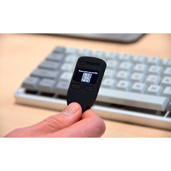 Криптокошелек Trezor One Black