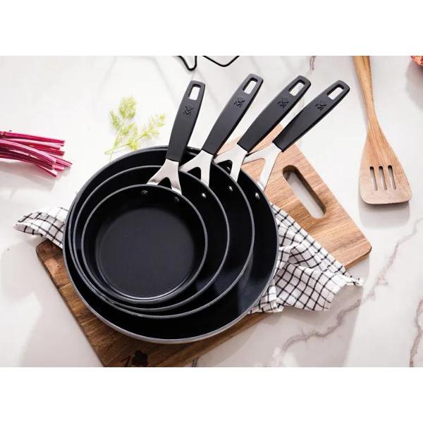 Сковорода Bergner BGEU-4318 24 см