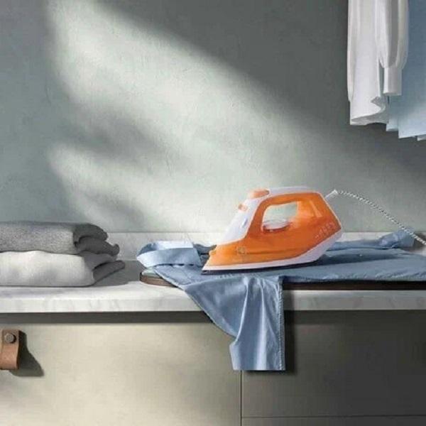 Утюг Electrolux ESI4007