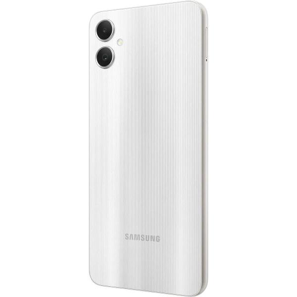 Смартфон Samsung Galaxy A05 4/128Gb серебристый