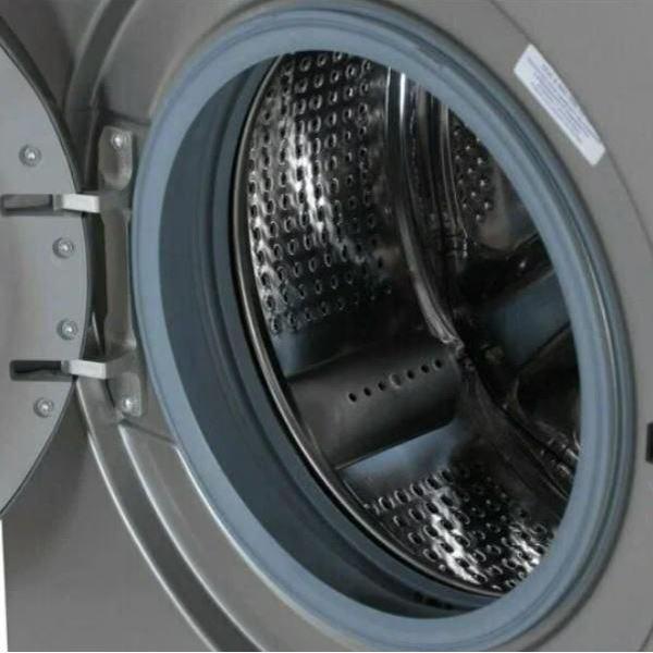 Стиральная машина Beko WSRE 6512 ZSS