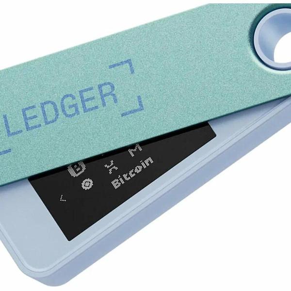 Криптокошелек Ledger Nano S Plus Pastel Green