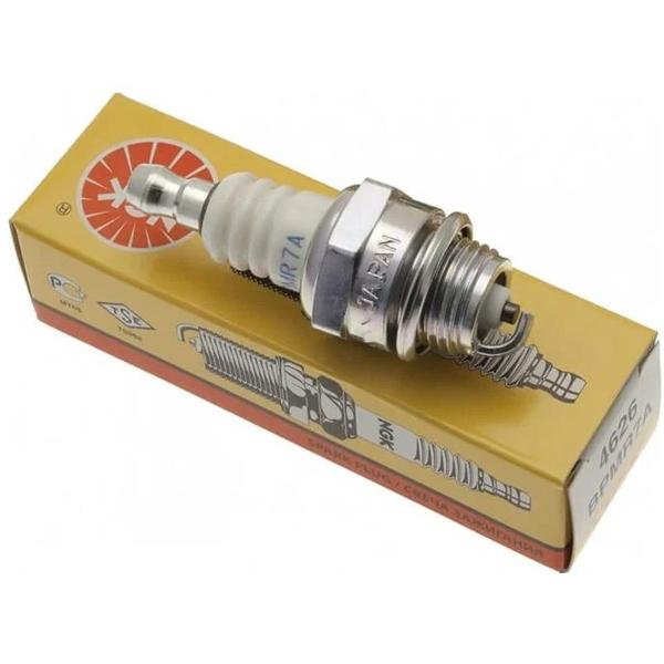 Свечи зажигания NGK BPMR7A