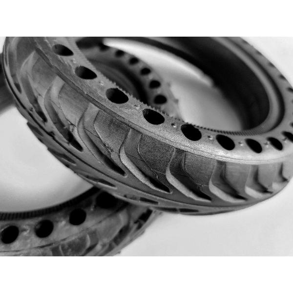 Покрышка Elast цельнолитая 8.5*2.0