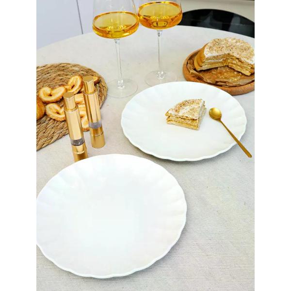 Тарелка столовая BONNA East 25 см