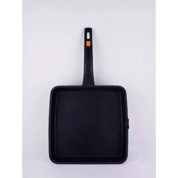 Сковорода BRA антипригарная 28 см Efficient