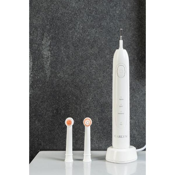 Электрическая зубная щетка Garlyn Smile Activecare White