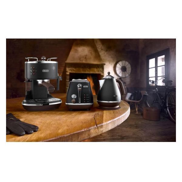 Электрочайник DeLonghi KBOV 2001.BK черный