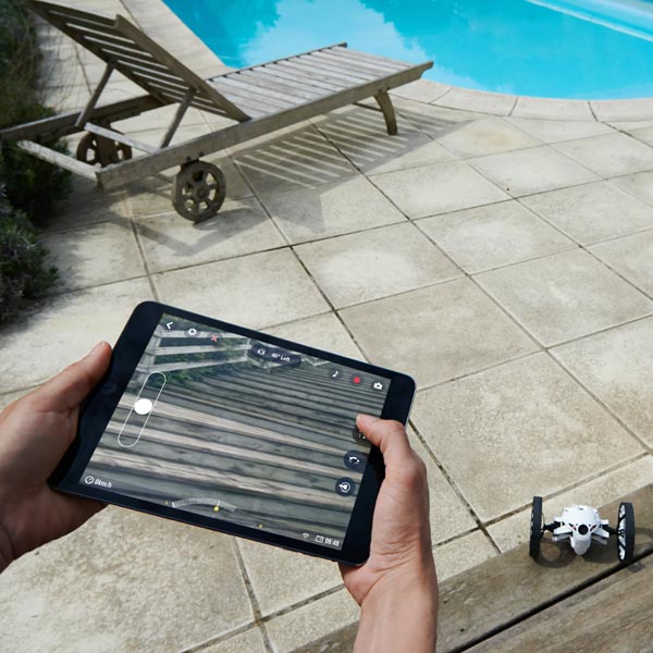 Радиоуправляемый робот Parrot Робот Jumping Sumo черный