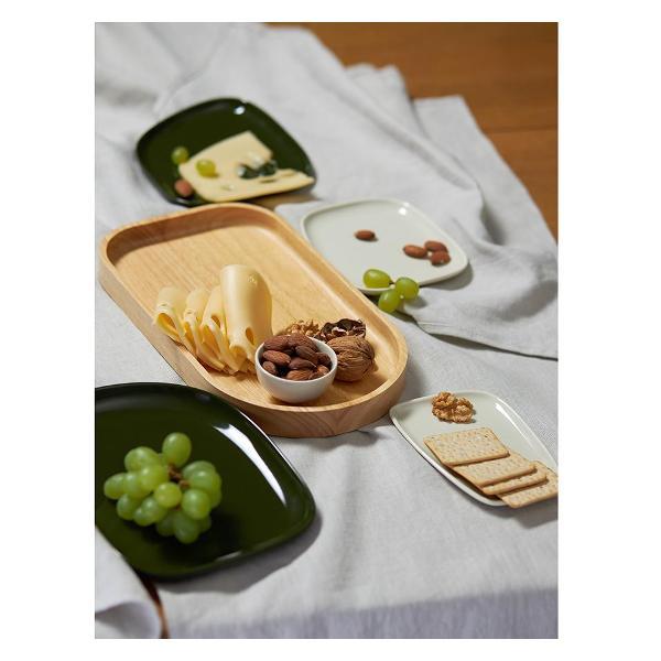 Набор тарелок Liberty Jones из 4-х сервировочных на деревянном подносе Sorrento