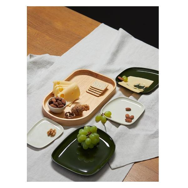 Набор тарелок Liberty Jones из 5-ти сервировочных на деревянном подносе Sorrento