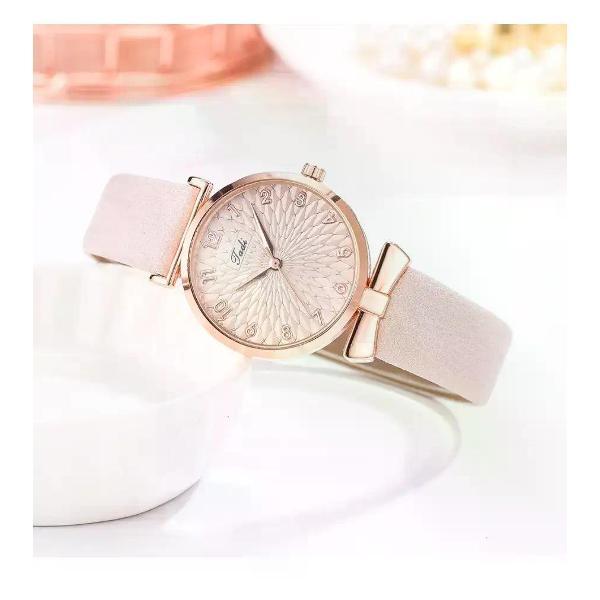 Часы наручные нет бренда 018c08a3-22df-79b0-8675-5eb1516a801f