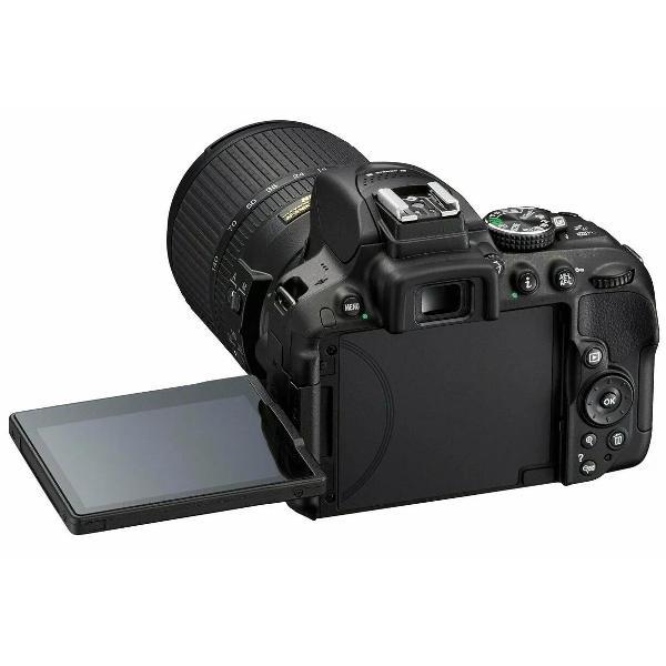 Фотоаппарат зеркальный Nikon D5300 Kit AF-S DX NIKKOR 18-105mm f/3.5-5.6G ED VR, черный
