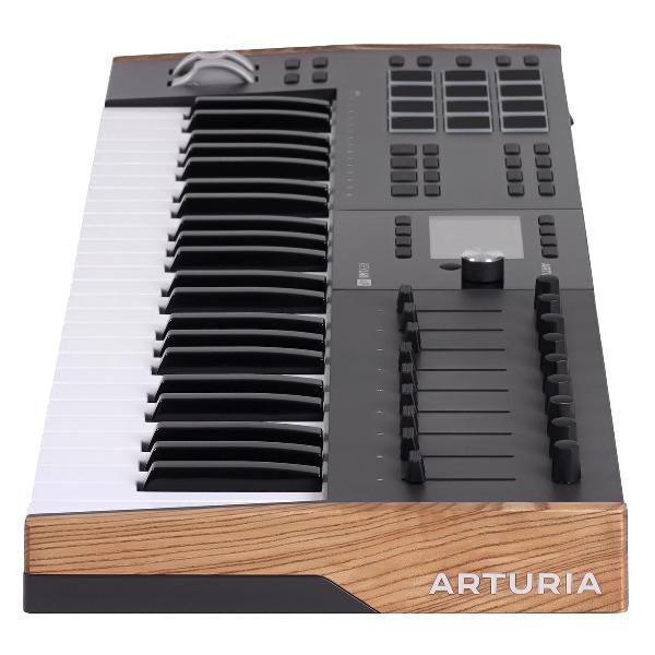 MIDI клавиатура Arturia KeyLAB