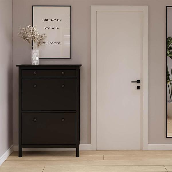 Обувница Лузалес Кымор