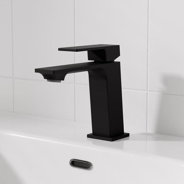 Смеситель Iddis RAMBL00i01