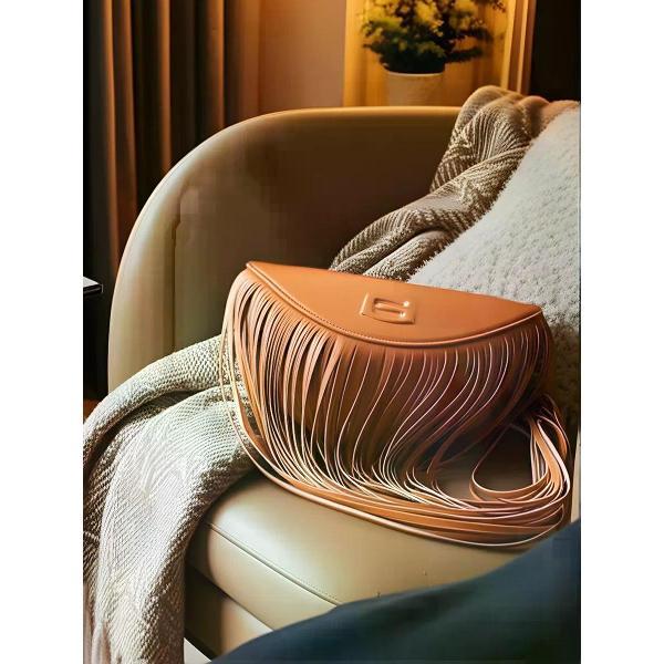 Сумка boxxy Сумка кожаная с бахромой круглая полумесяц через плечо