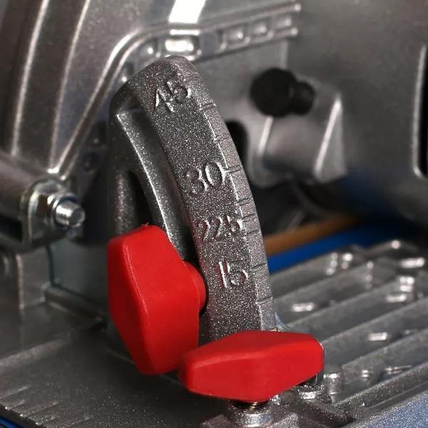 Пила циркулярная FIXTEC Дисковая циркулярная пила аккумуляторная бесщеточная 185 мм АКБ и ЗУ в комплекте FIXTEC