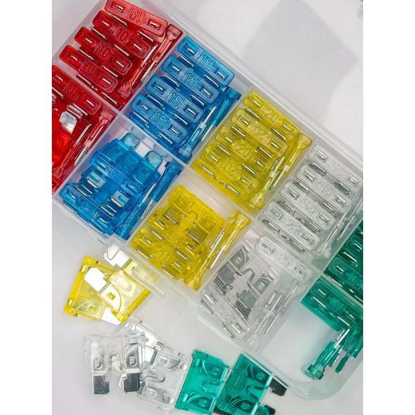 Предохранитель автомобильный нет Предохранители в кейсе