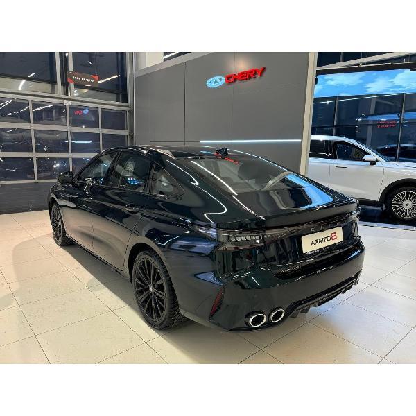 Автомобиль бензиновый CHERY Arrizo 8